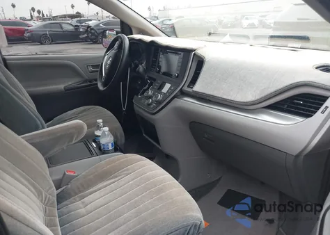 2020 Toyota Sienna Le from USA, damaged, VIN 5TDKZ3DC1LS043400